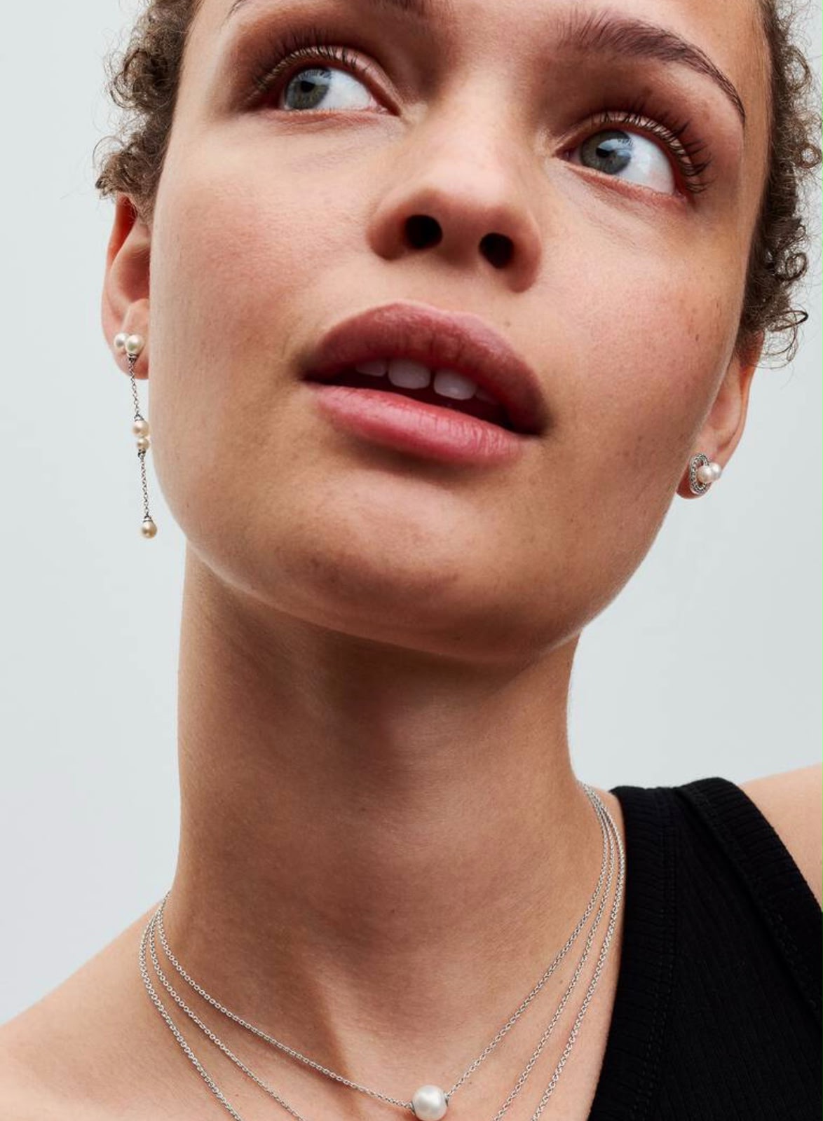 Aretes Pandora de botón Perla Cultivada de Agua Dulce Tratada