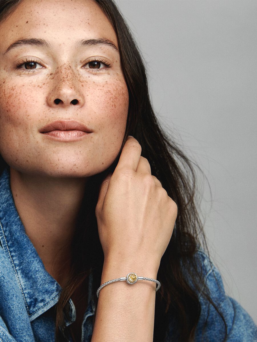 Pulsera Pandora Moments Cadena con Tachuelas con Cierre Casa Sigil de Juego de Tronos