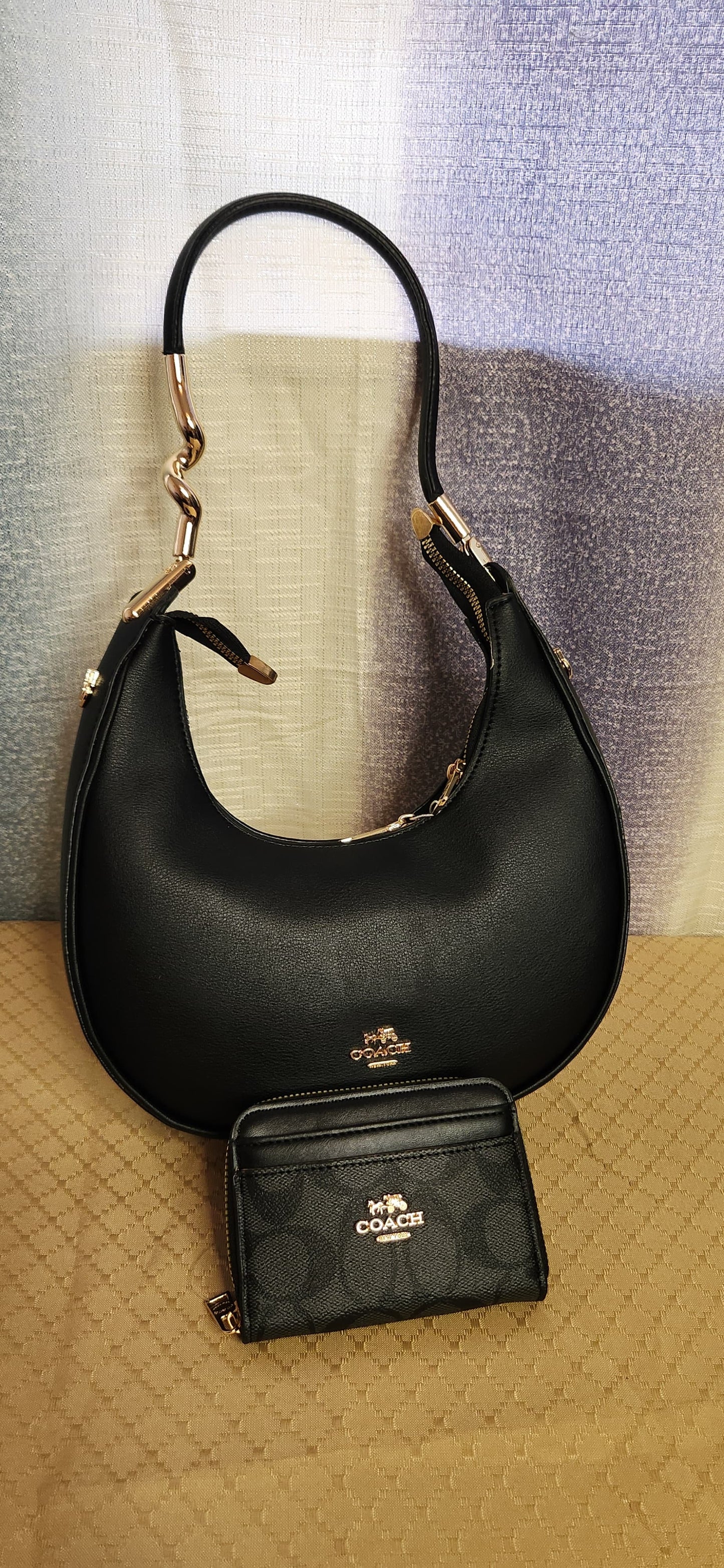 Cartera Coach Media Luna Calidad Alta Con monedero Negra