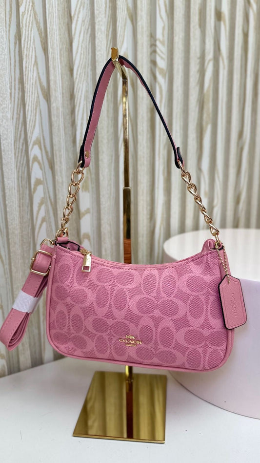 Cartera Coach De Hombro Mediana Teri Color Rosa Matte