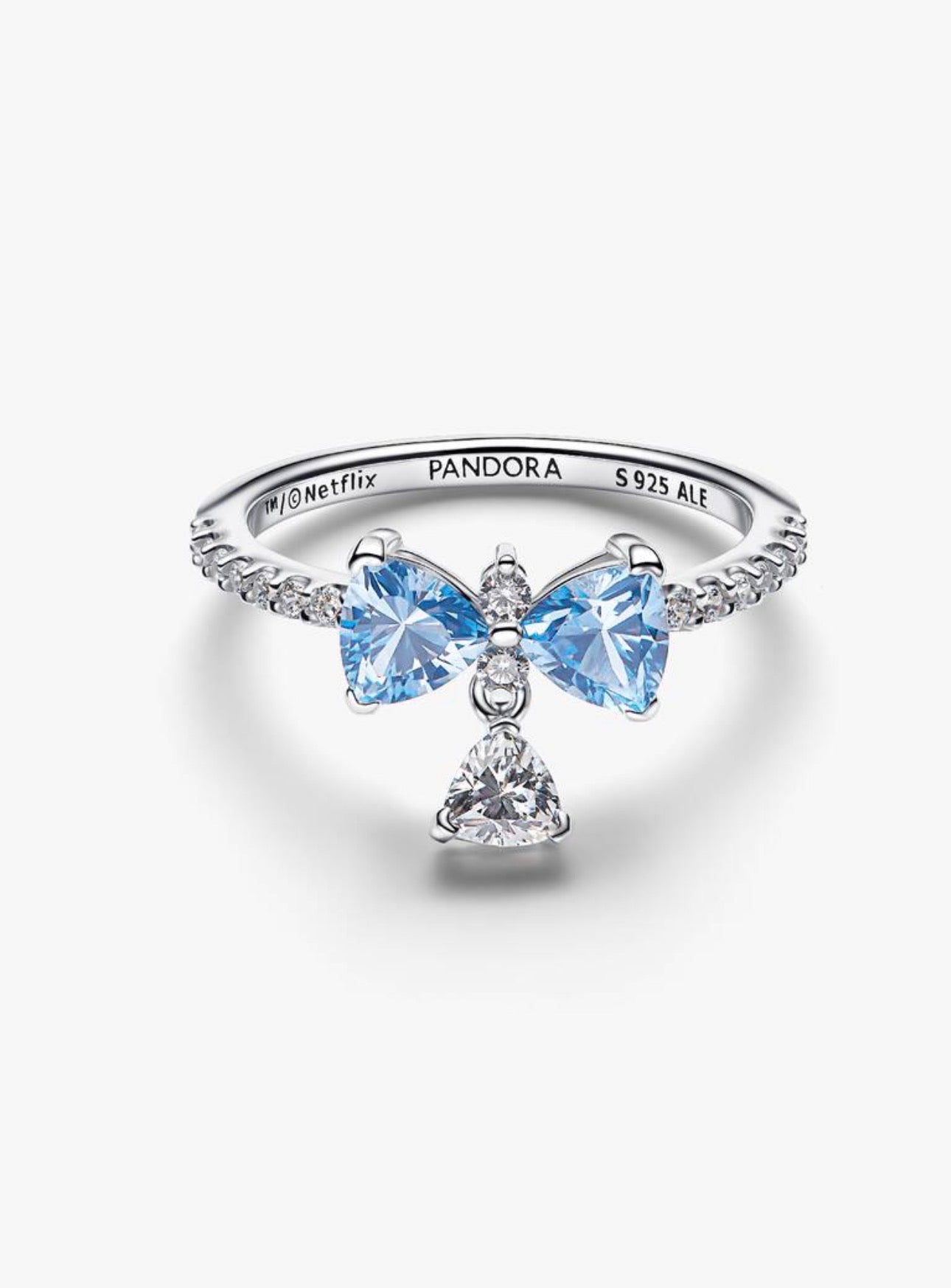 Anillo Pandora Lazo Azul de Los Bridgerton de Netflix