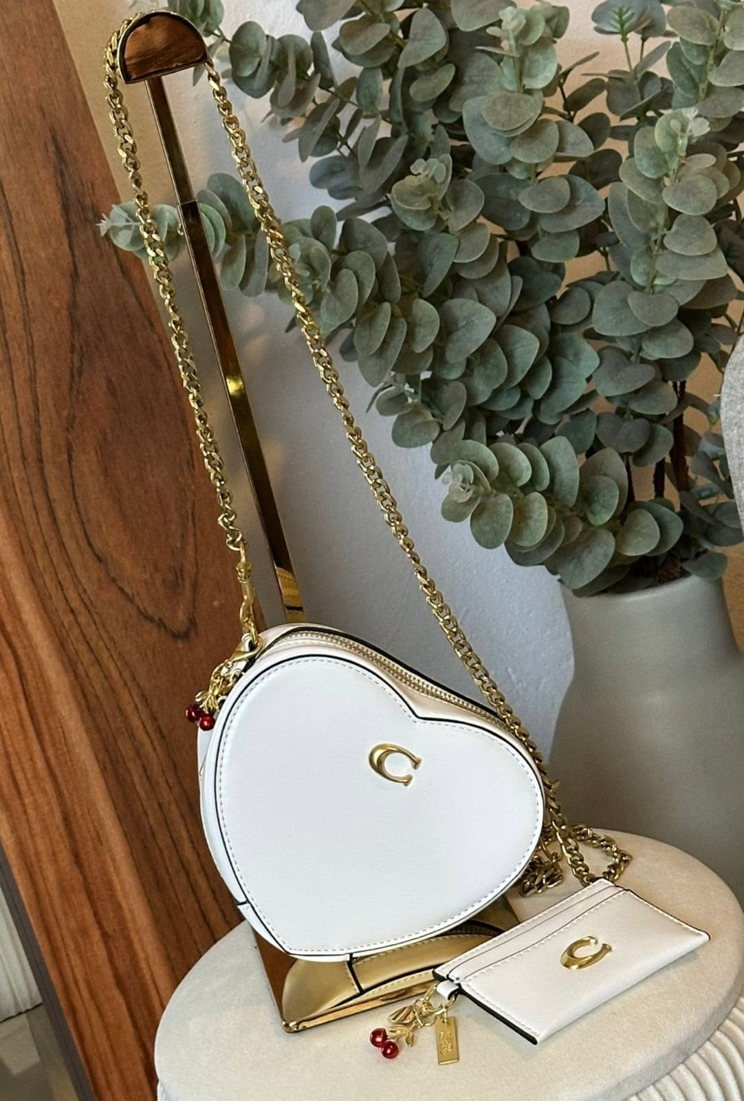 Cartera Coach De Corazón Con Tarjetero Color Blanco