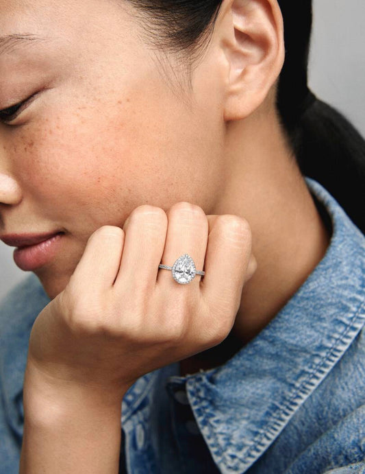 Anillo Pandora con Halo Brillante En Forma De Gota