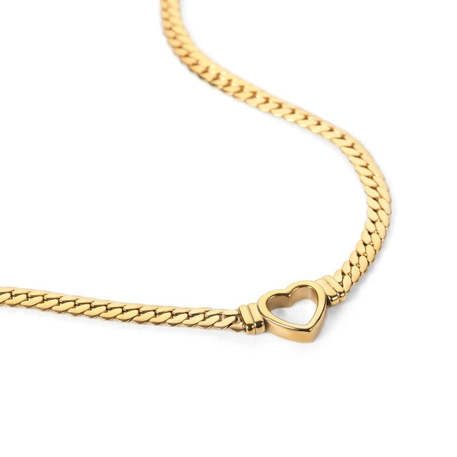 Collar Grueso De Corazón Dorado