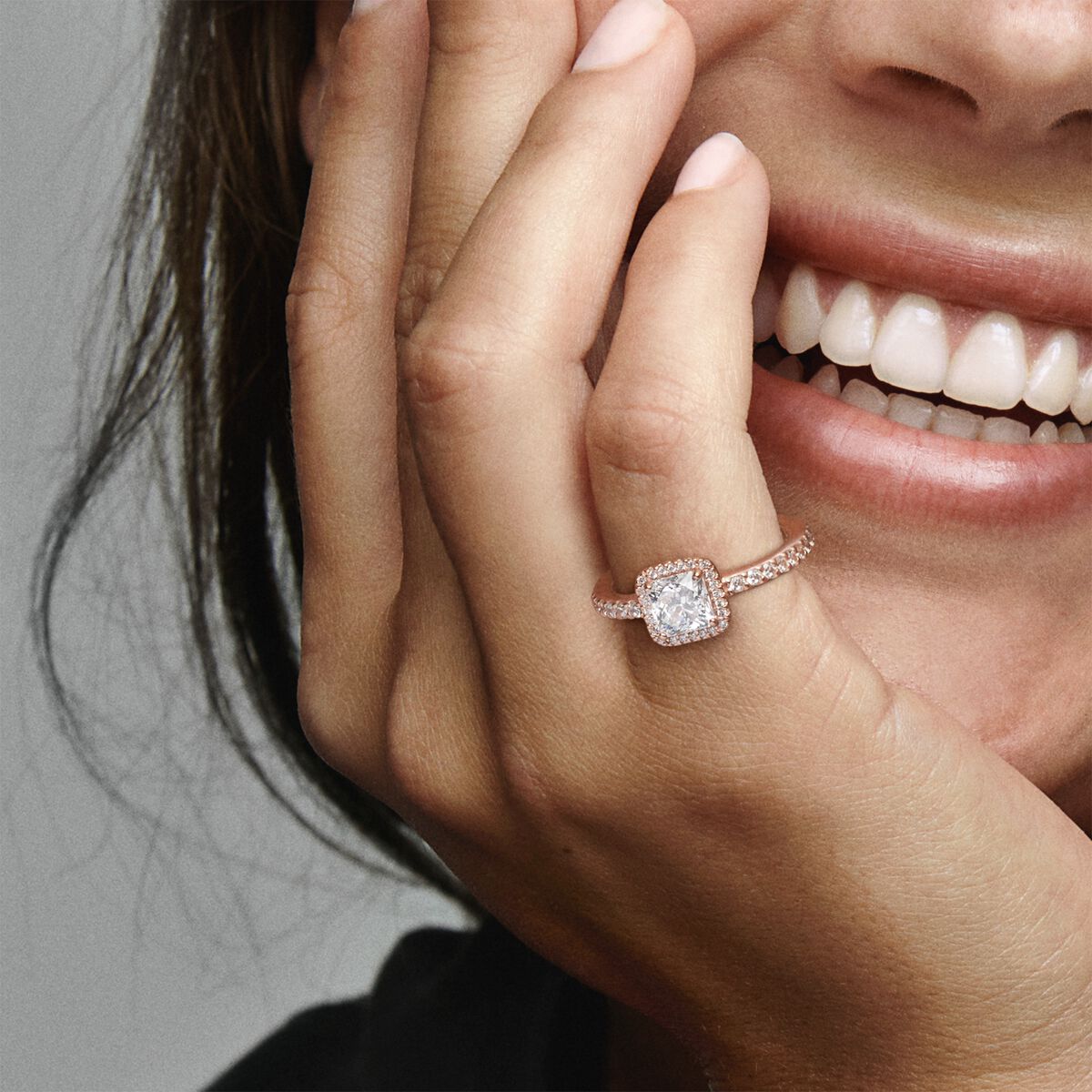 Anillo Pandora Elegante Atemporal Rose Gold
