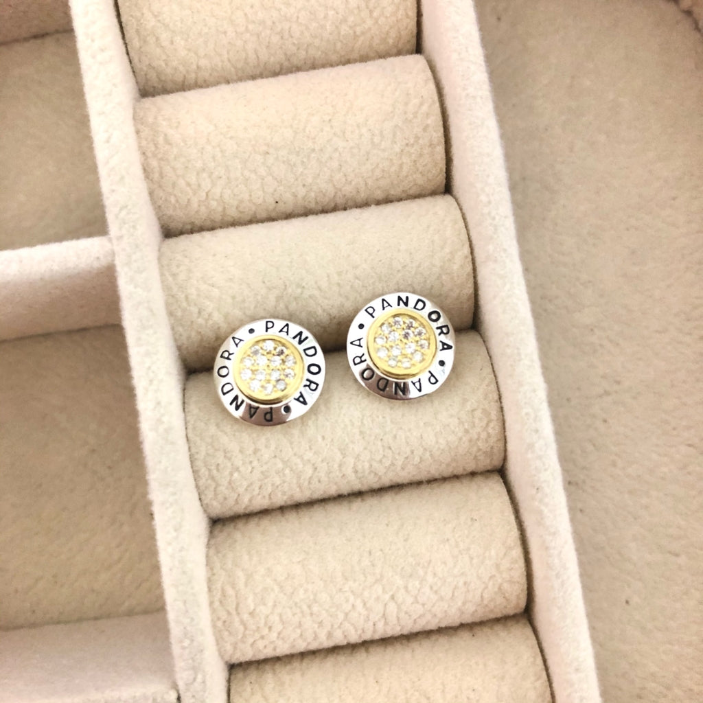 Aretes Pandora De Logo Con Zirconias Dorado