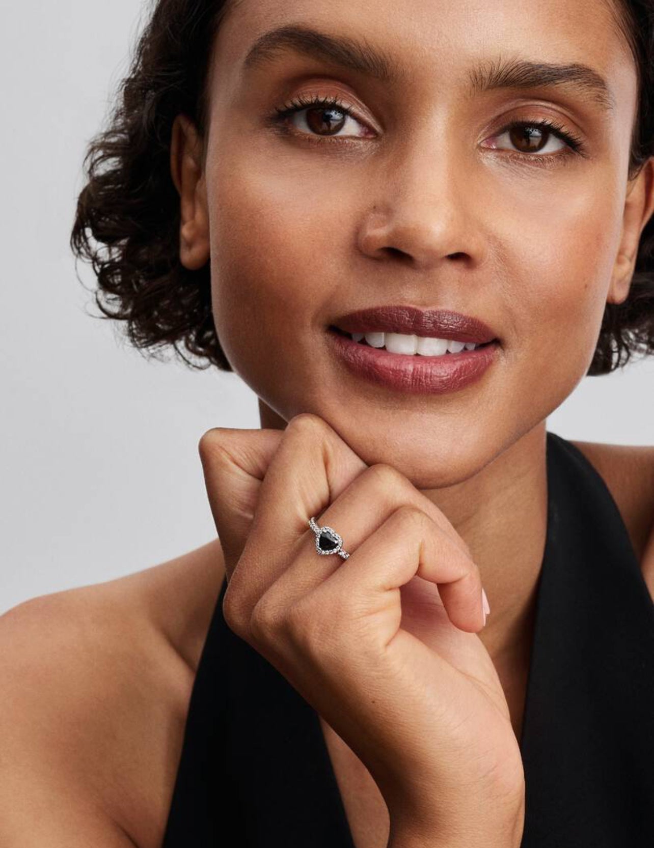 Anillo Pandora Corazón Negro Brillante