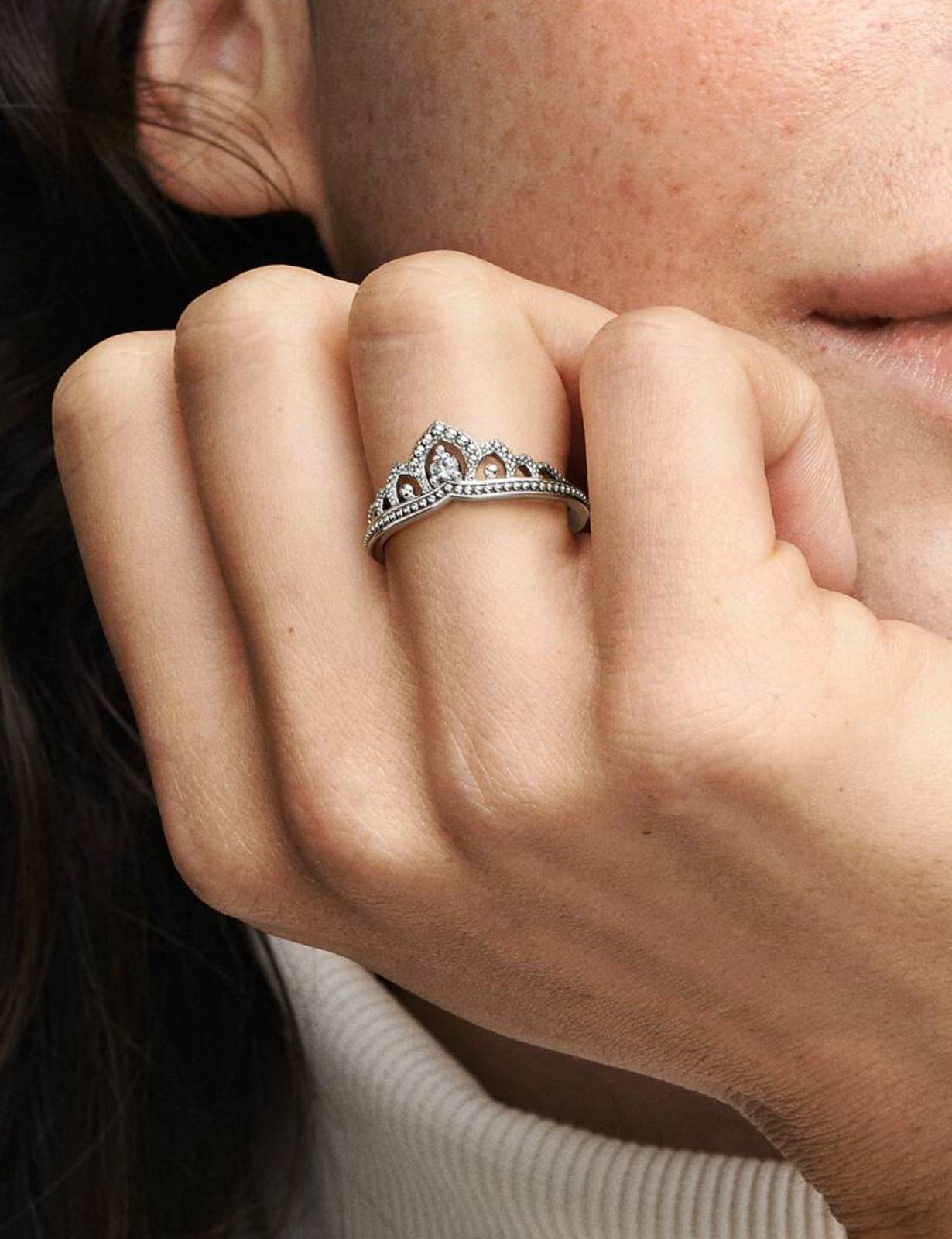 Anillo Pandora de Tiara con Cuentas Reales