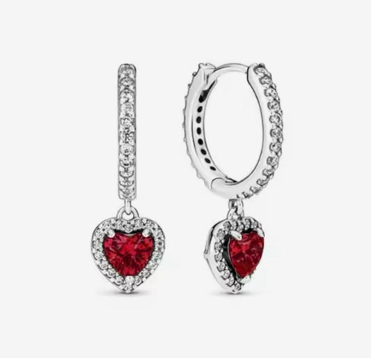 Argollas Pandora De Aro Corazón Halo Brillante Rojas