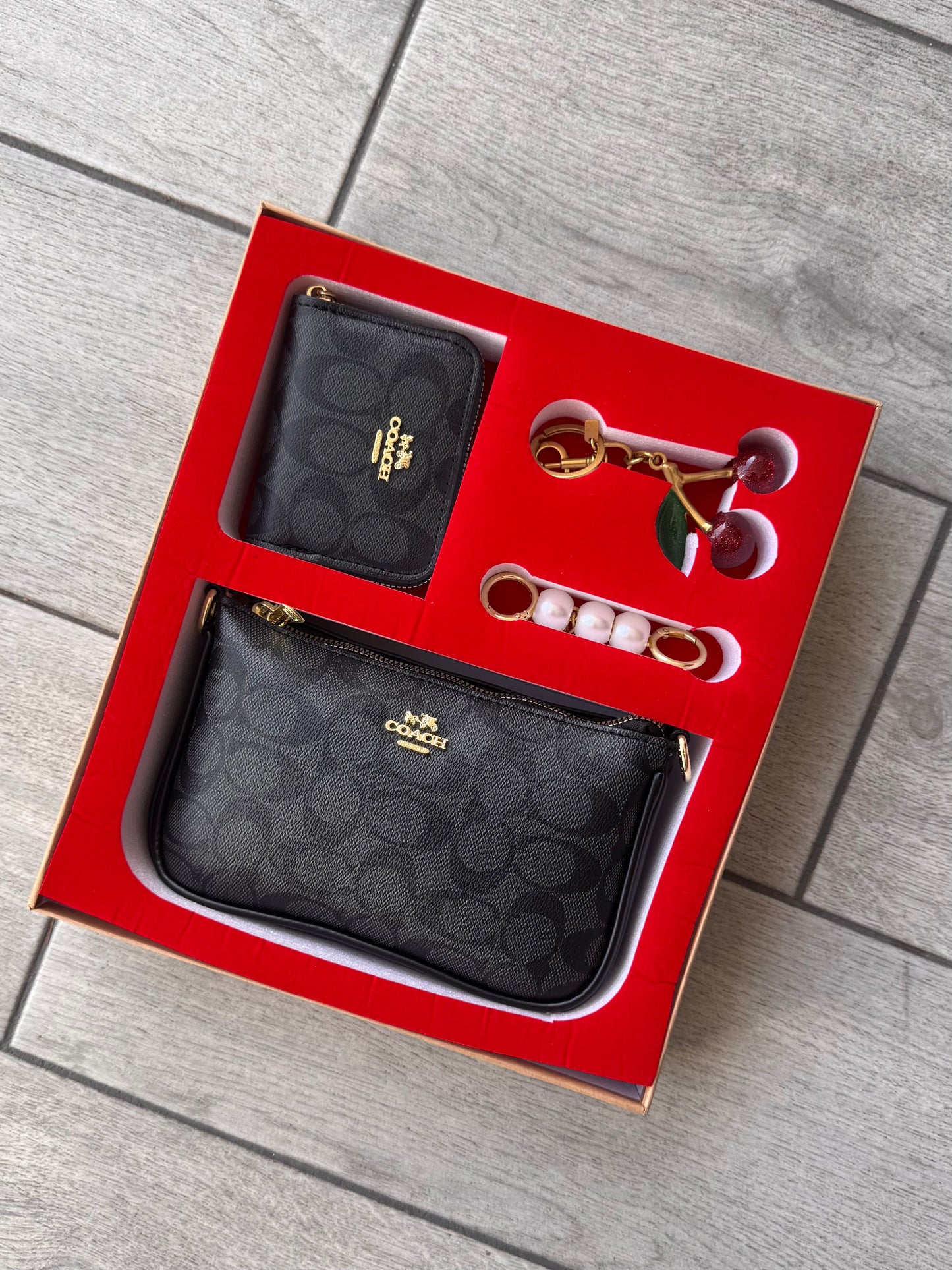 Set De Cartera Coach Con Monedero Negro Charms Y Caja