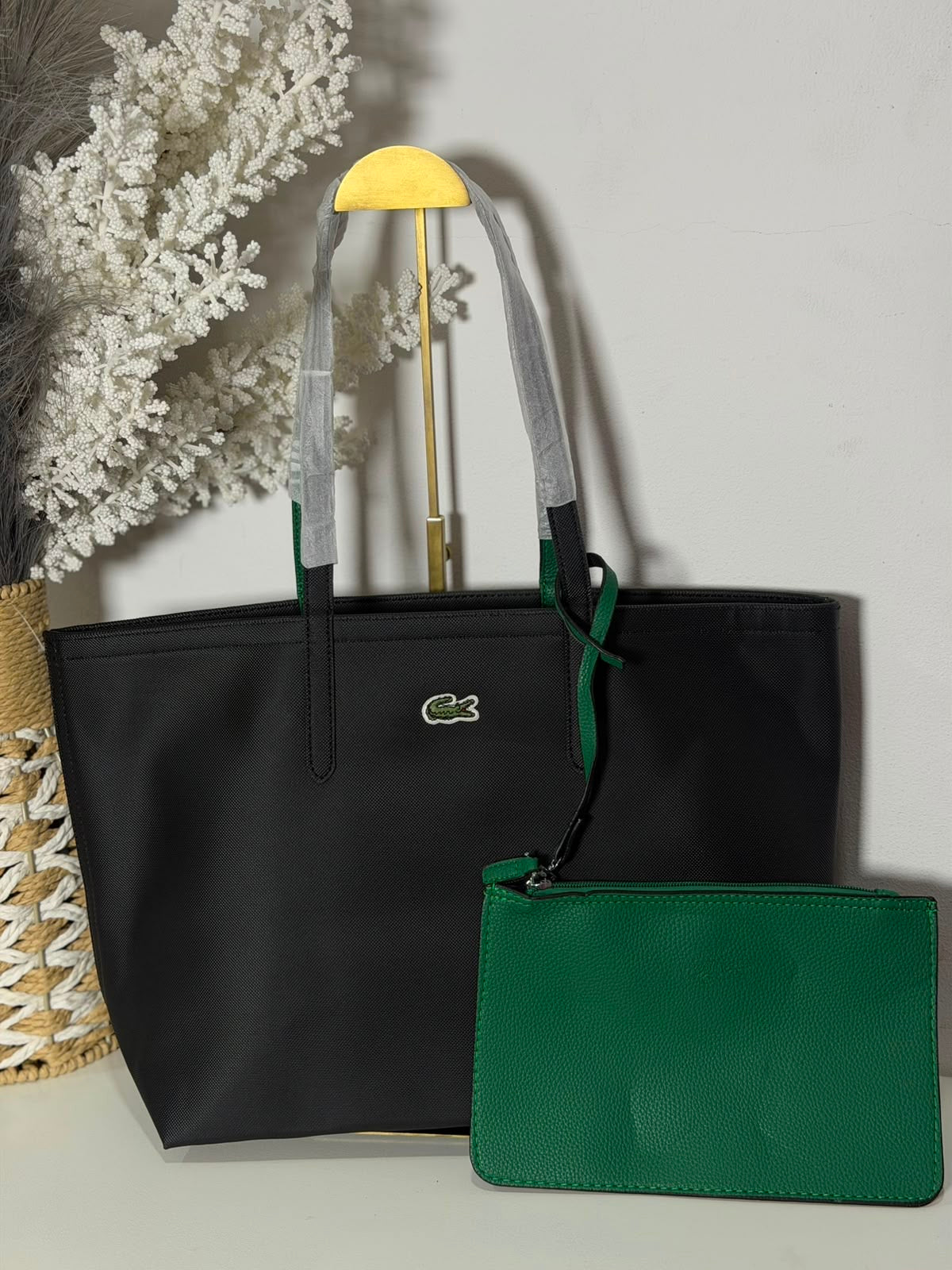 Cartera Lacoste Grande Con Bolsa De Mano De 2 Colores Negro Y Verde
