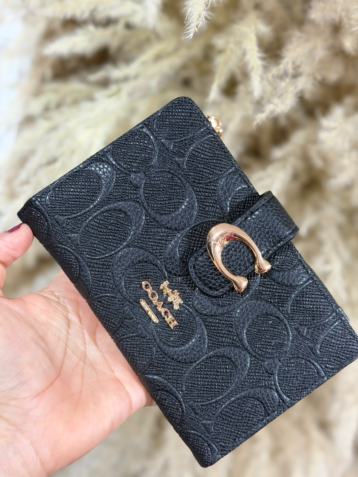 Monedero Mediano Coach Tabby En Color Negro Con Herraje Dorado Con Caja