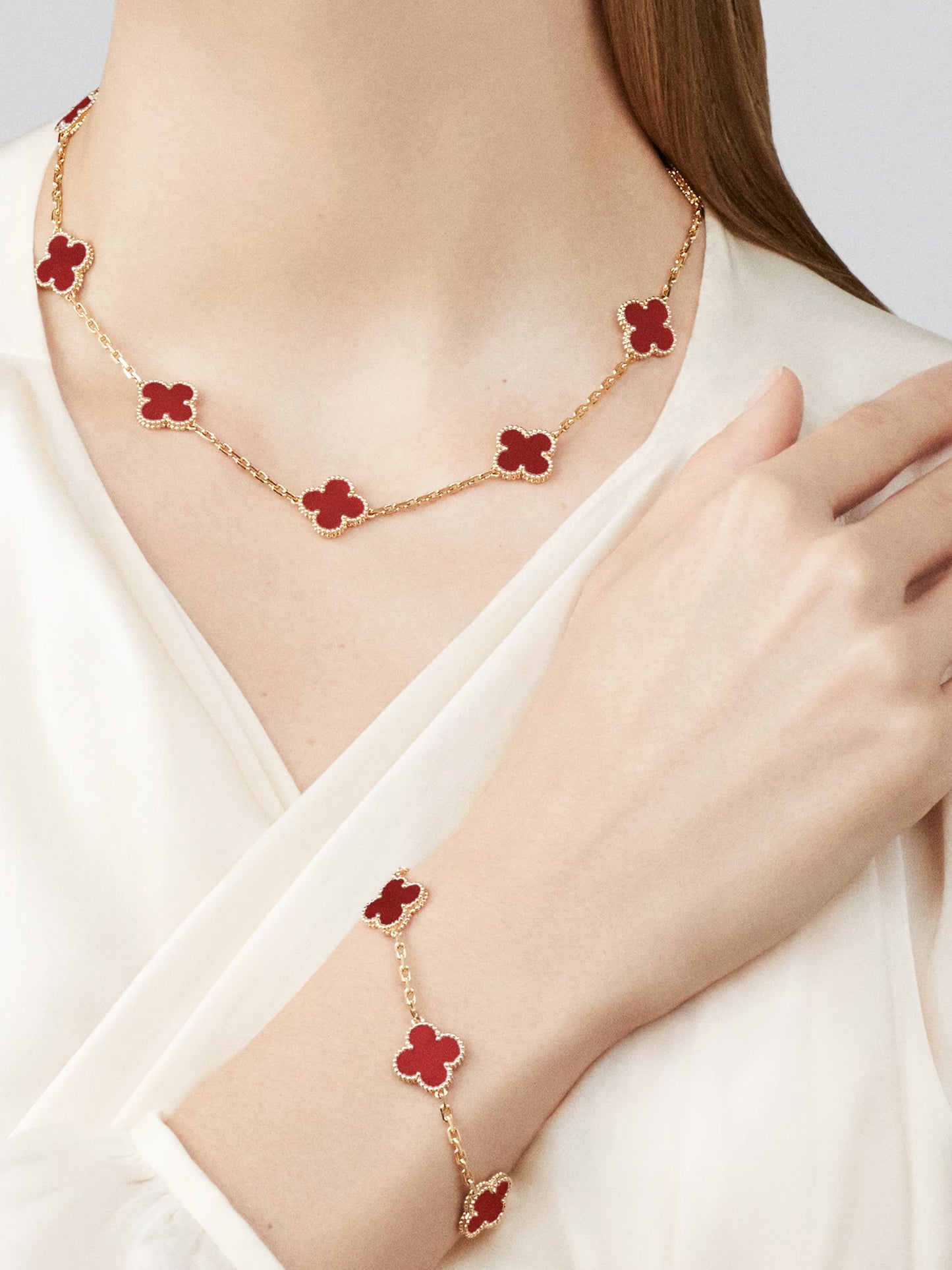 Collar Van Cleef Vintage Alhambra Rojo