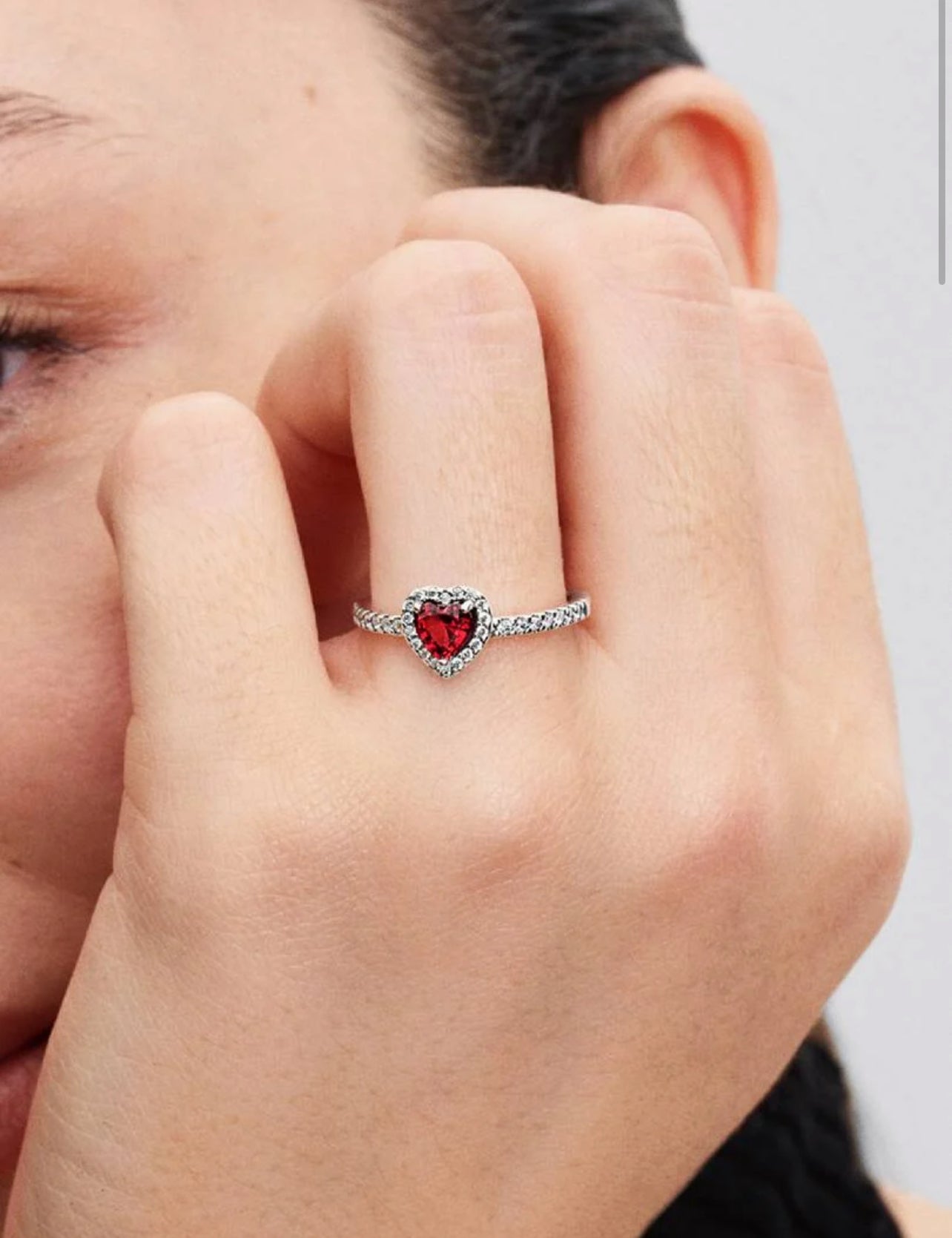 Anillo Pandora Corazón Rojo Brillante