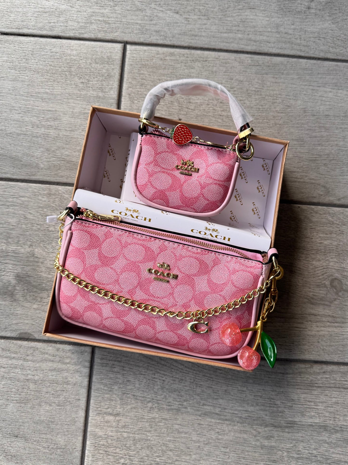 Set De Cartera Coach Con Mini Cartera En Color Negro Y Caja