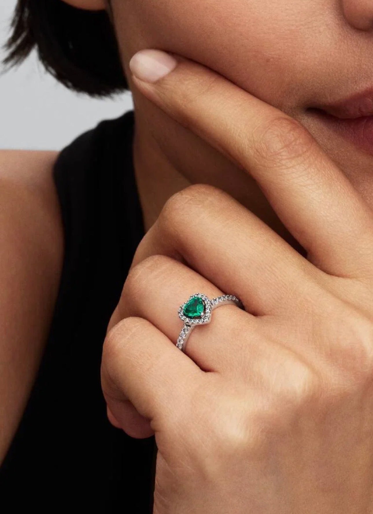 Anillo Pandora Corazón Verde Brillante