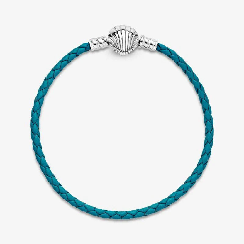 Pulsera Pandora en Cuero Trenzado Turquesa con Cierre de Concha