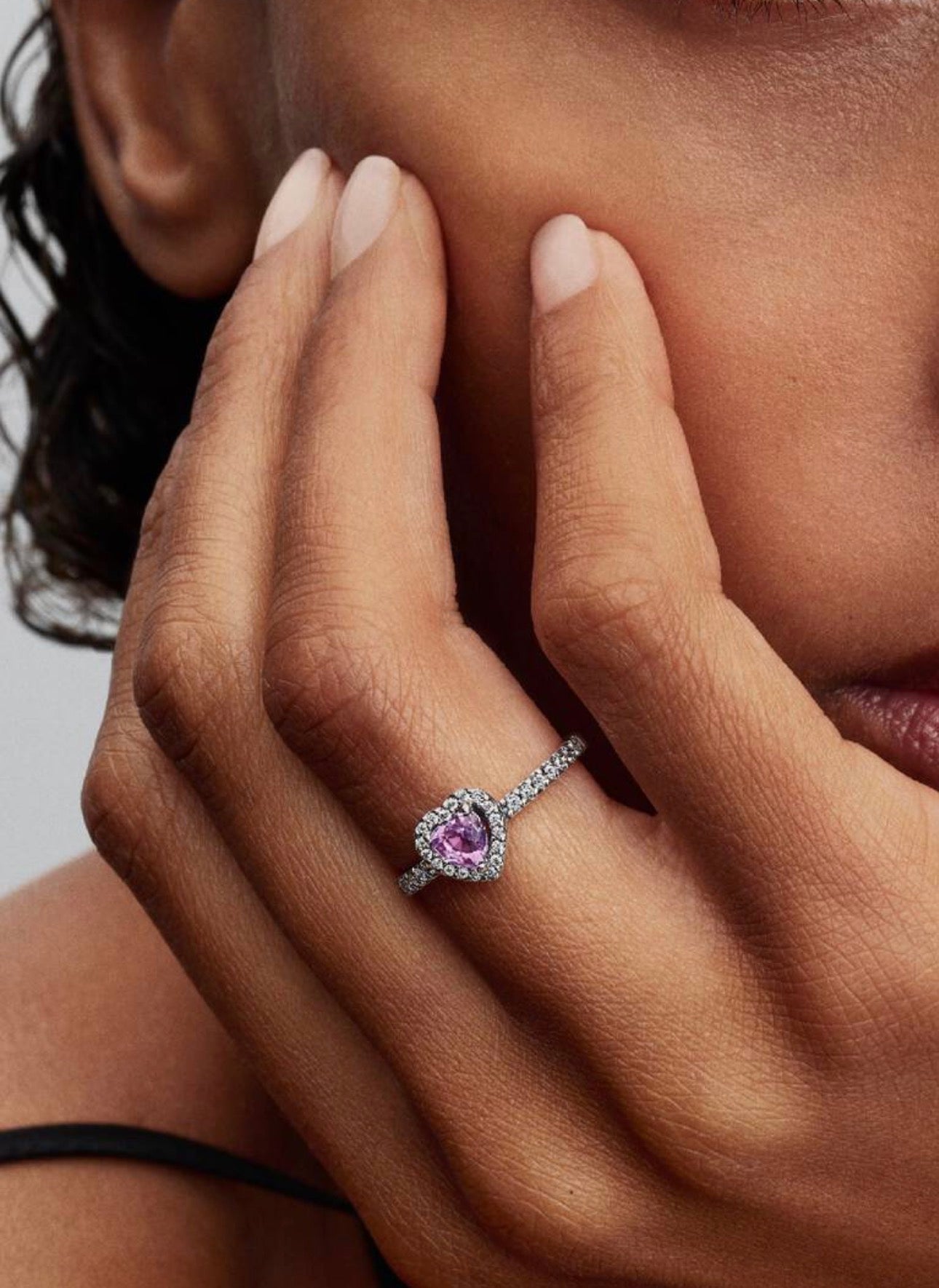 Anillo Pandora Corazón Morado Brillante