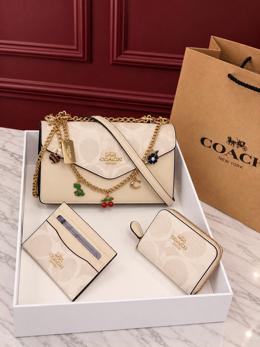 Set De Carteras 3 Piezas En Blanco Con Charm Largo Y Caja