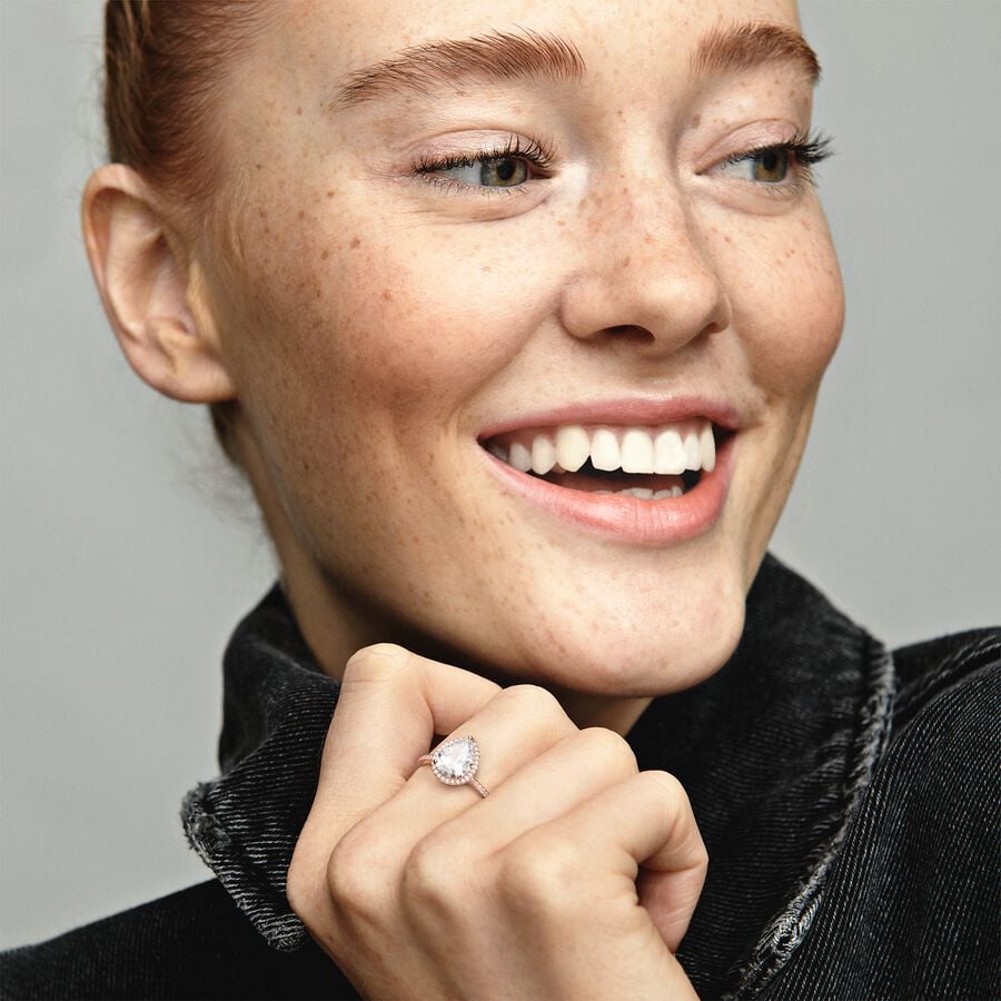 Anillo Pandora Halo de Lágrima Brillante Rose Gold