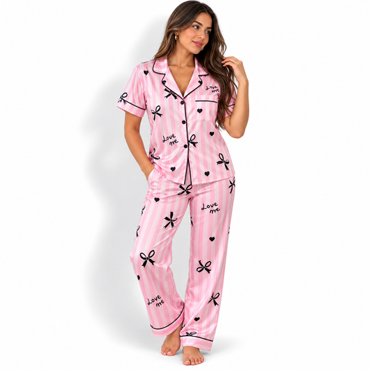 Pijama de Victoria’s Secret de pantalón con rayas rosas Love Me