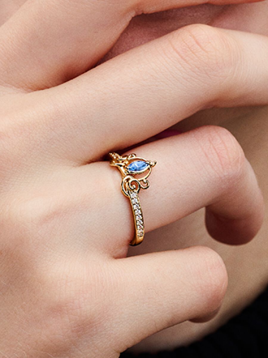 Anillo Pandora Carroza de La Cenicienta de Disney