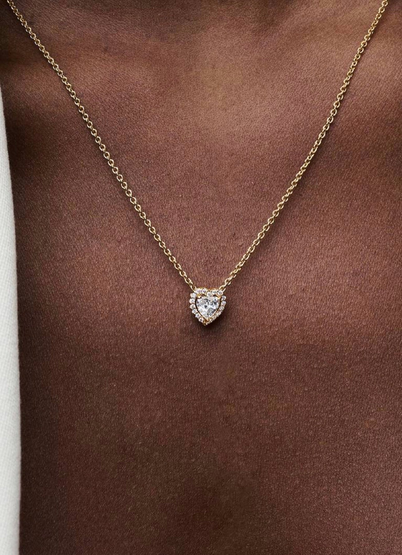 Collar Pandora Corazón Blanco En Dorado