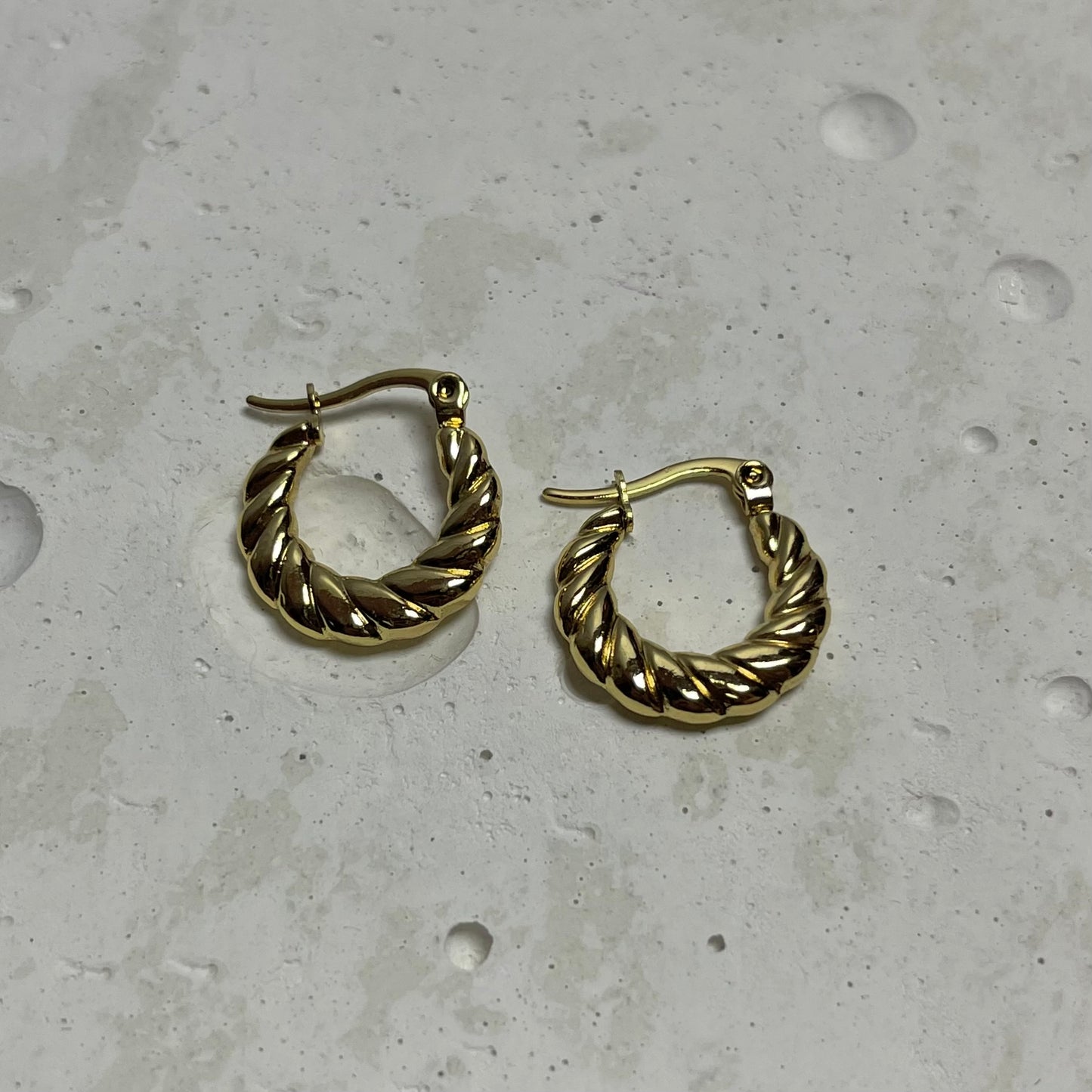 Aretes Grumi