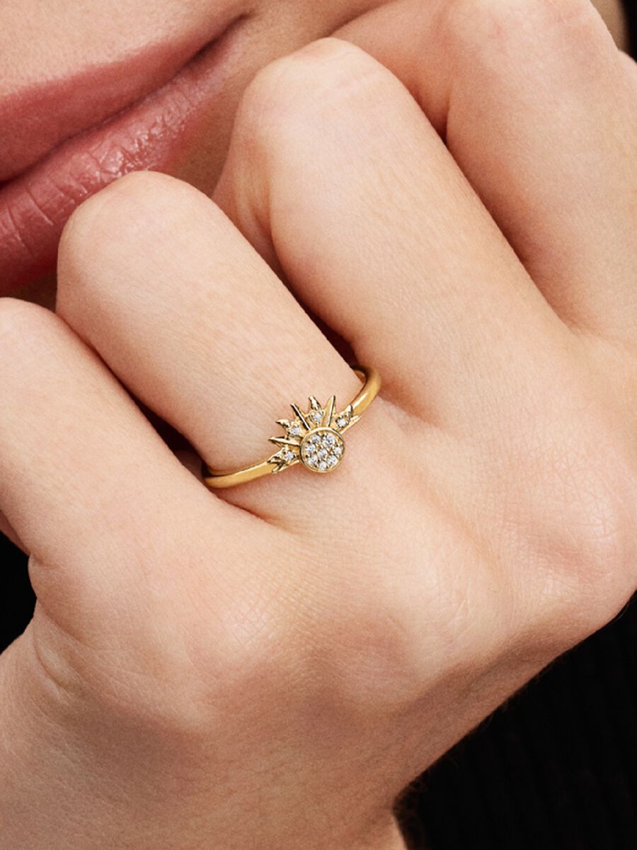 Anillo Pandora Sol Brillante Celestial