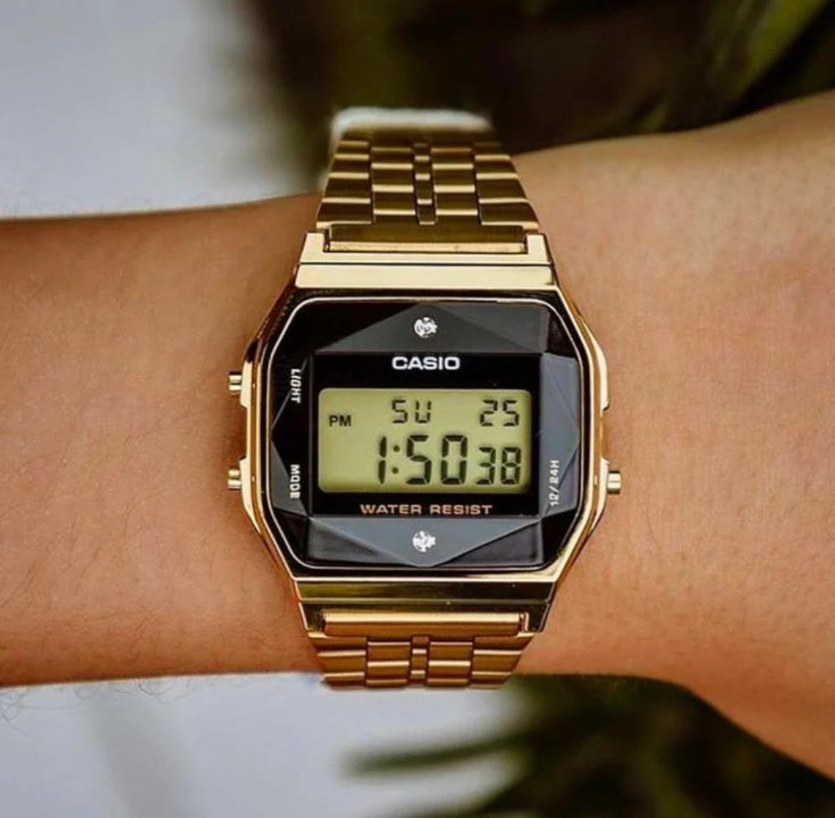 Reloj Casio Cuadrado Dorado