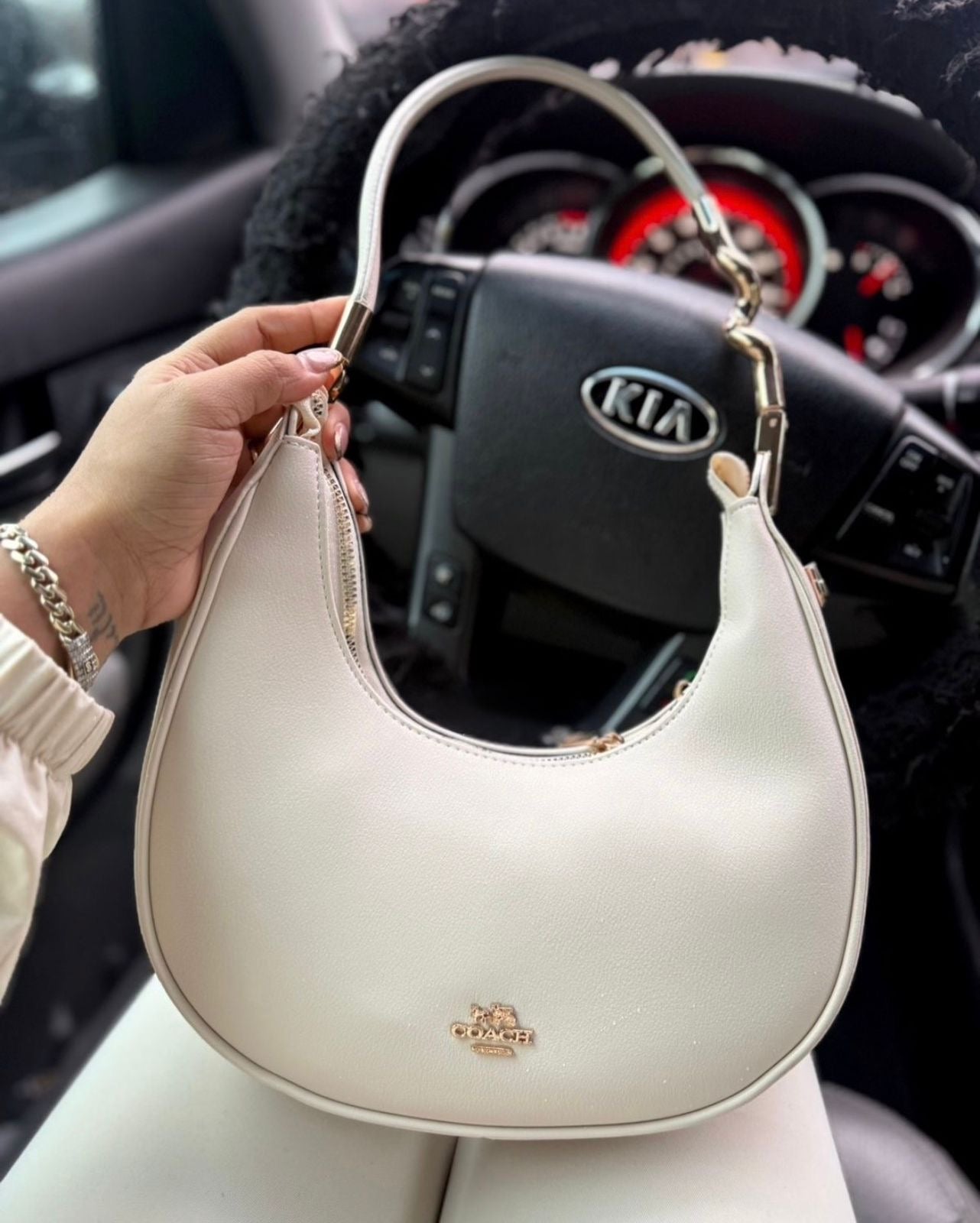 Cartera Coach Media Luna Calidad Alta Beige