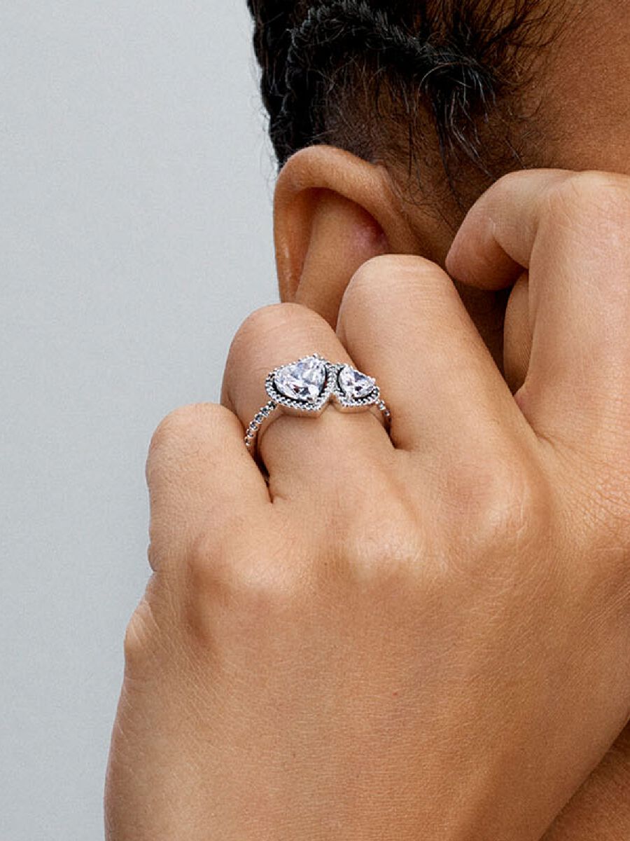 Anillo Pandora Halo Corazones Blanco