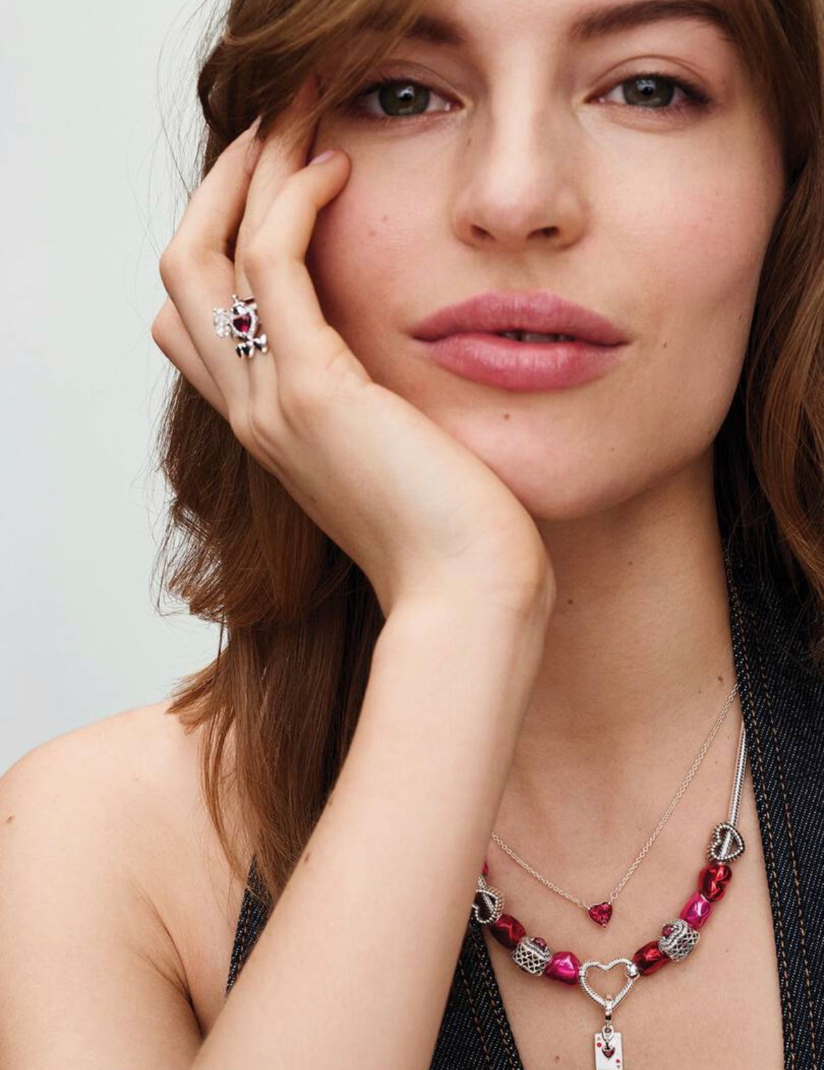 Collar Pandora con Colgante Halo y Corazón Rojo