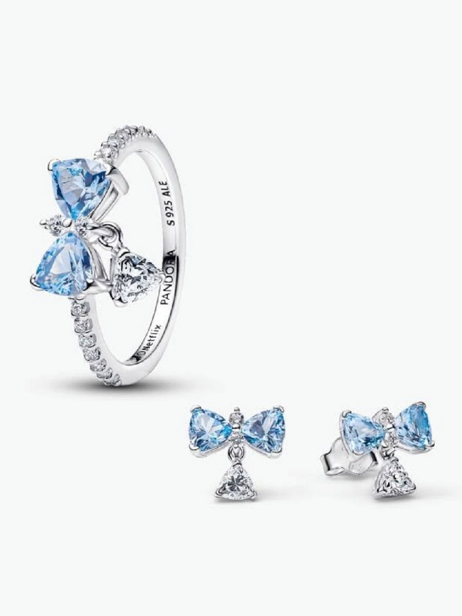 Set De Regalo Pandora Moño Azul Bridgerton Anillo y Areted