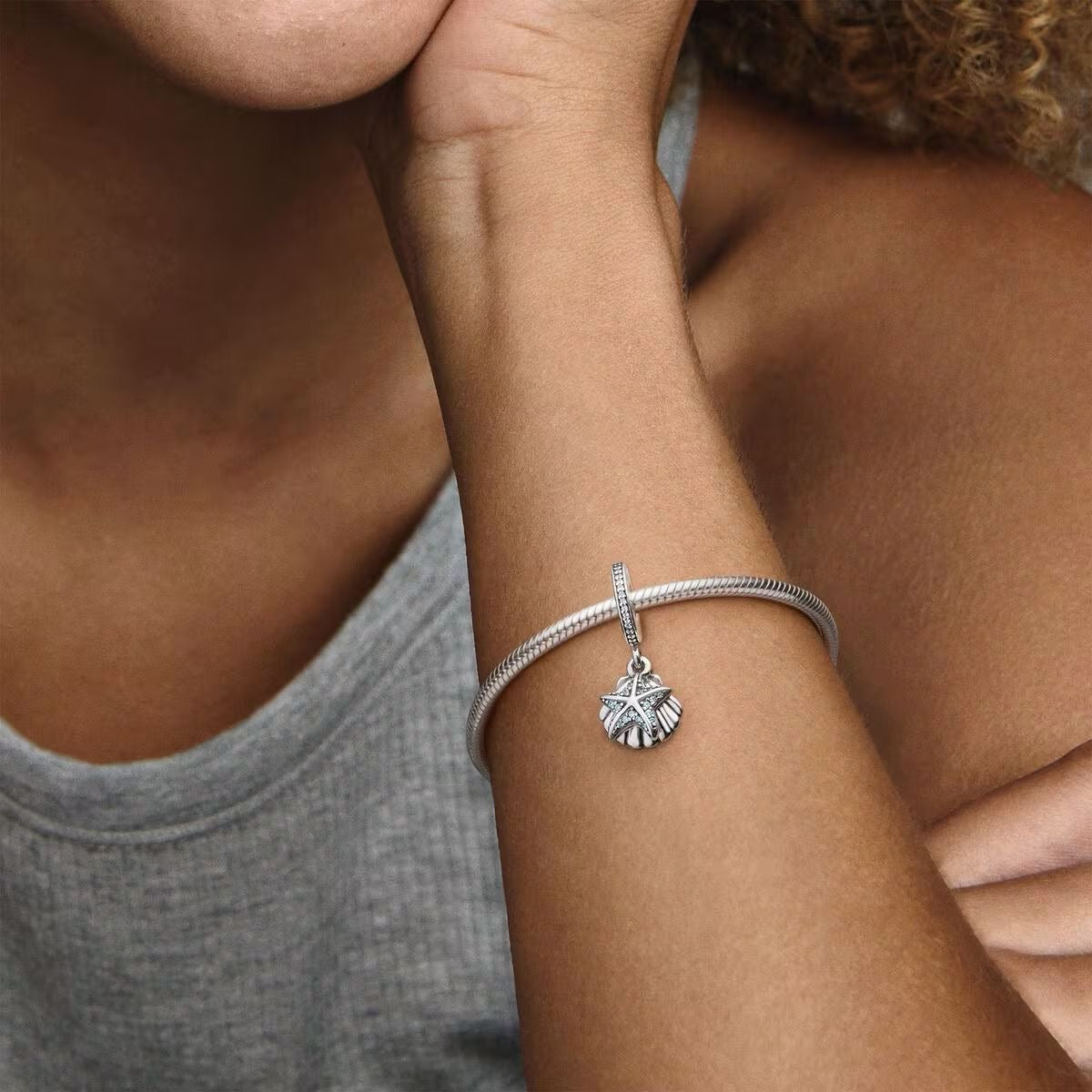Charm Pandora Estrella de Mar Tropical y Concha
