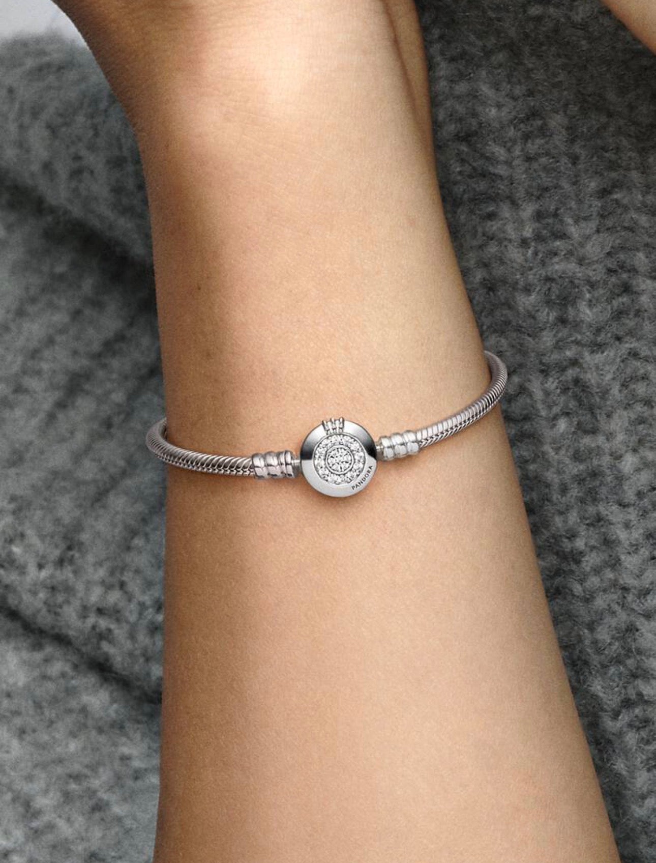 Brazalete Pandora Corona O resplandeciente