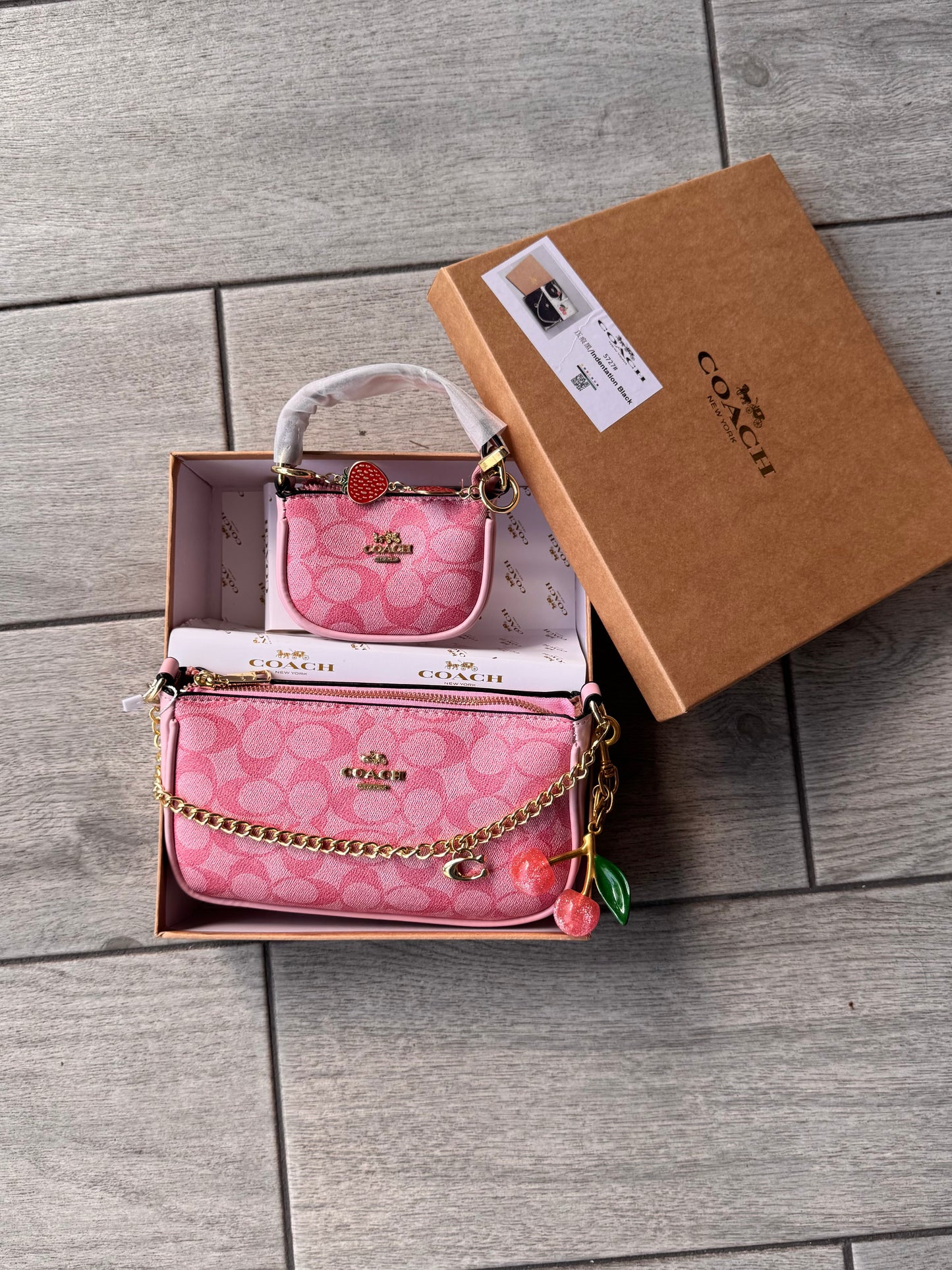 Set De Cartera Coach Con Mini Cartera En Color Negro Y Caja