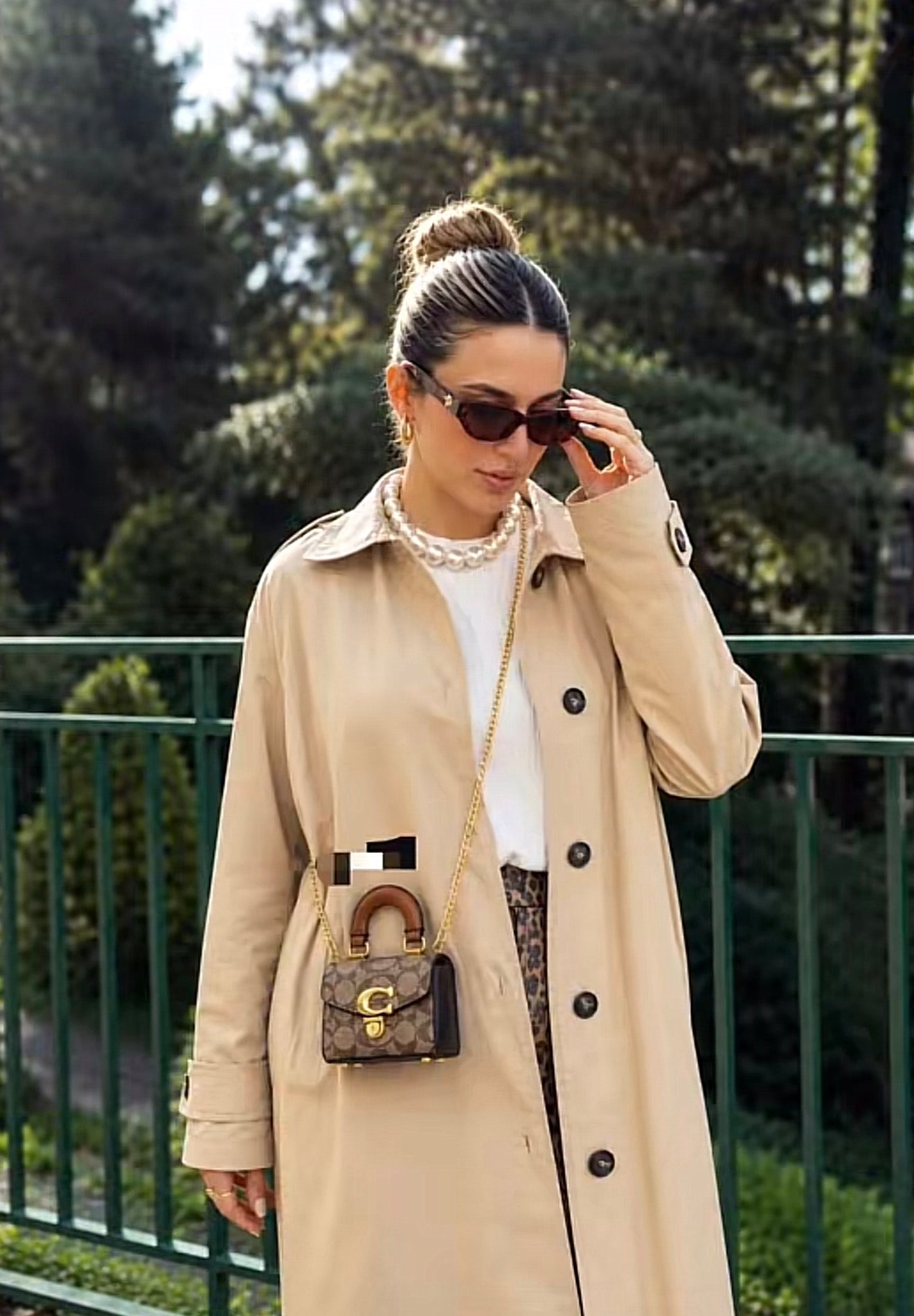 Cartera Mini Coach Sammy Top Handle 12 Marrón Con Caja