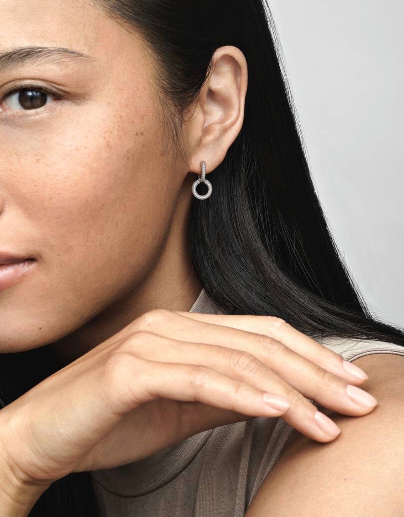Argollas Pandora doble aro resplandecientes