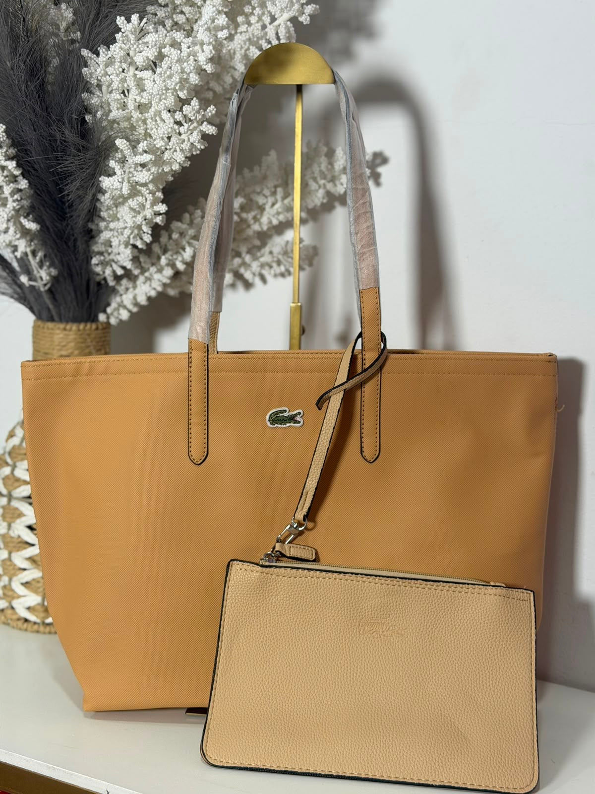 Cartera Lacoste Grande Con Bolsa De Mano De 2 Colores Naranja Y Crema