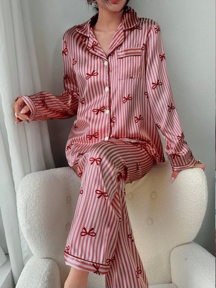 Pijama de Victoria’s Secret De Pantalón con rayas rojas y moños