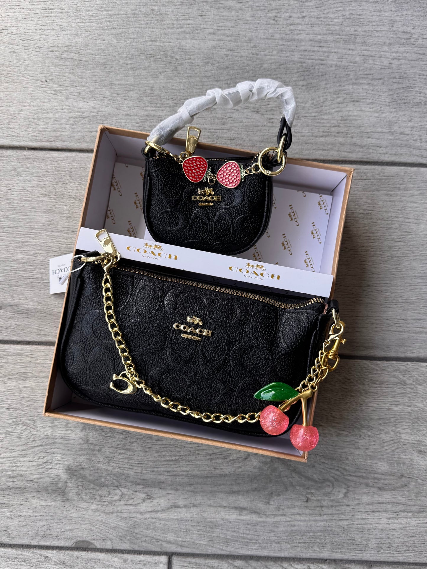 Set De Cartera Coach Con Mini Cartera En Color Negro Y Caja