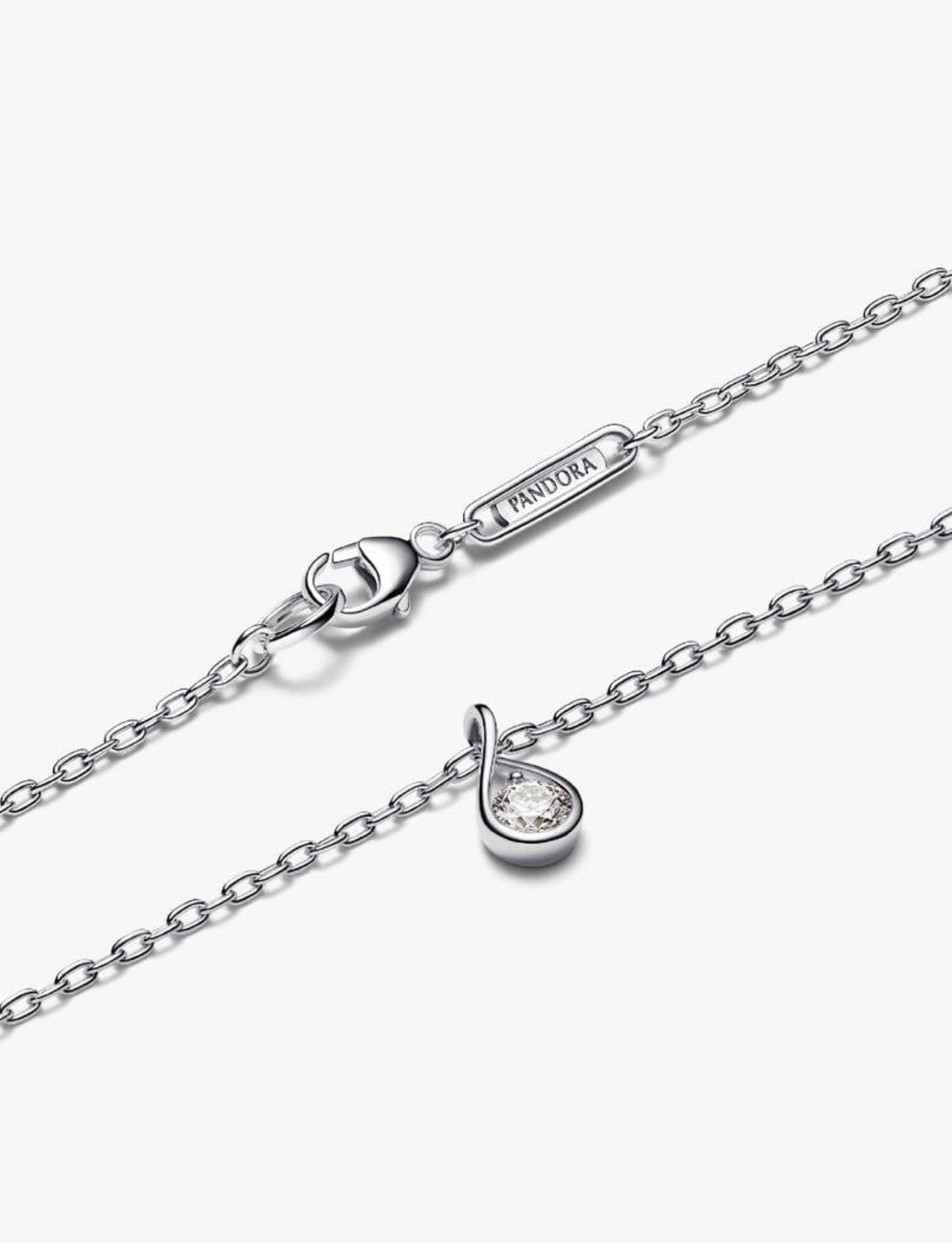 Collar Pandora con colgante de Zirconia