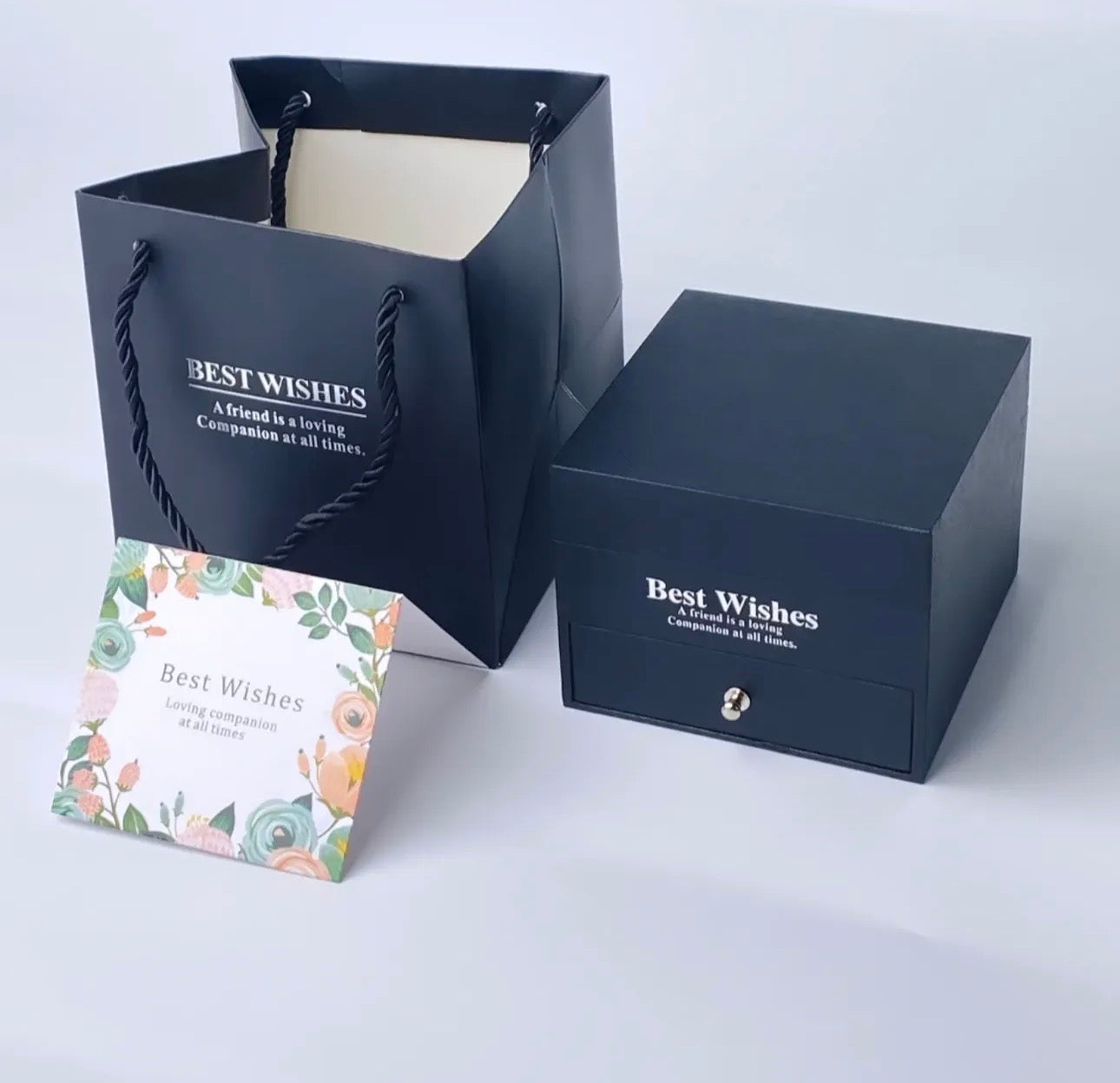 Kit De Regalo Negro Cuadrado Con Rosas
