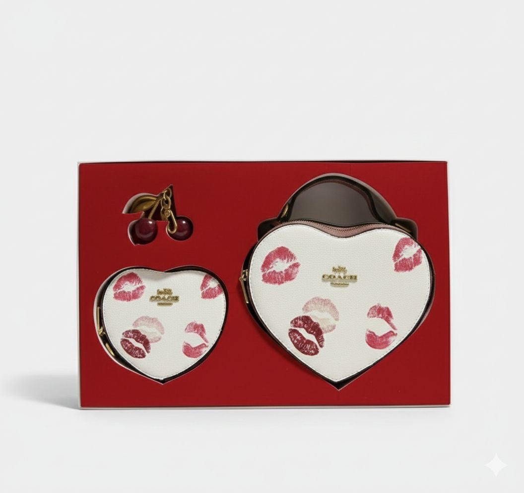 Set Coach De Corazón Cartera Y Monedero + Llavero En Blanco Con Besos