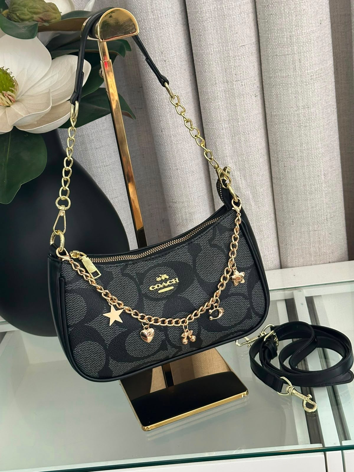 Cartera Coach Nolita 19 Negra Con Charm