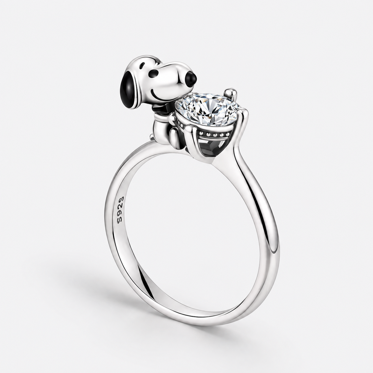 Anillo Pandora Snoopy ￼