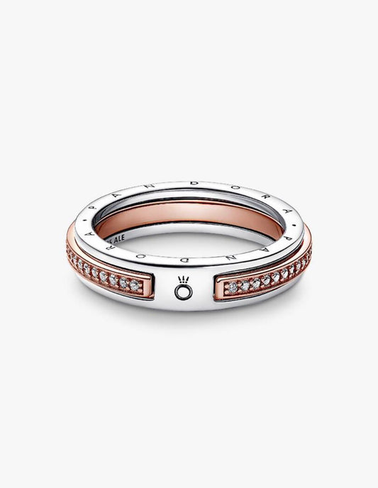 Anillo Pandora de dos tonos con logo y pavé Signature