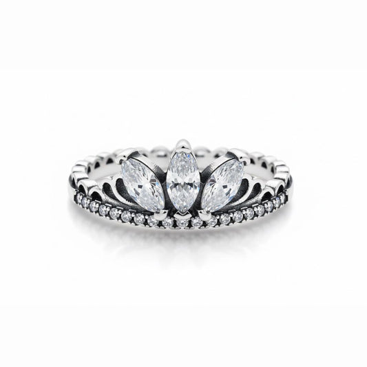 Anillo Pandora de Tiara Triple Circón