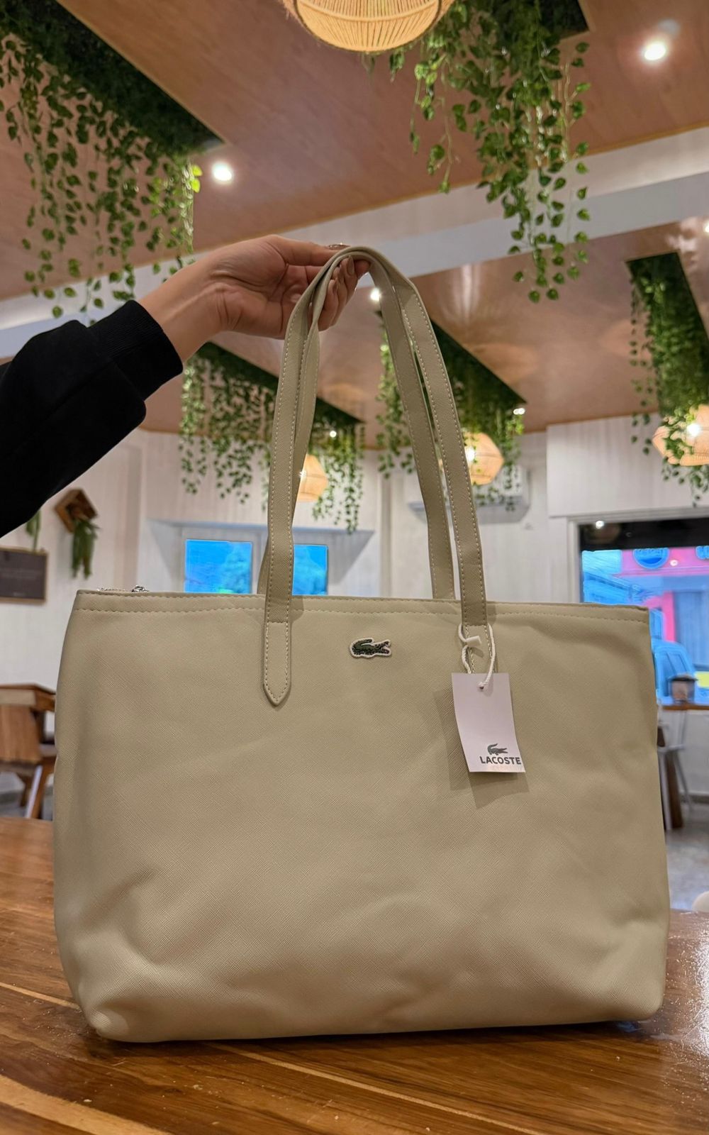 Cartera Lacoste Grande Color Beige + Bolsa de mano